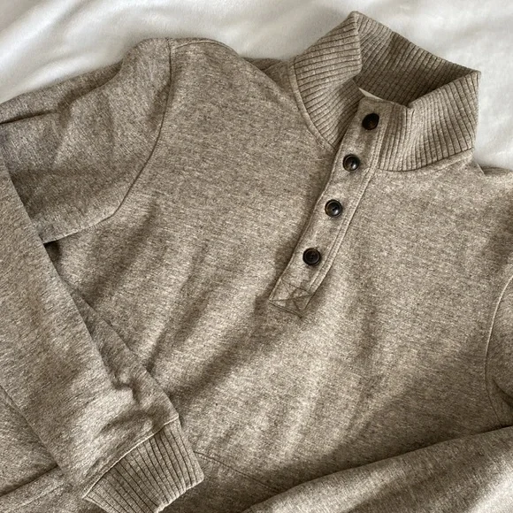 H&M taupe sporty turtleneck sweater - Picture 3 of 17